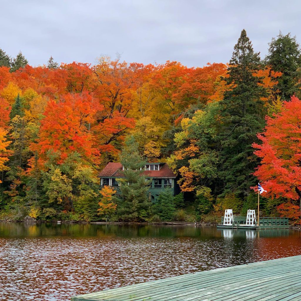 Fall getaways featuring Algonquin