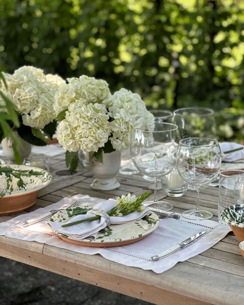 How to Host Al Fresco Like an Italian