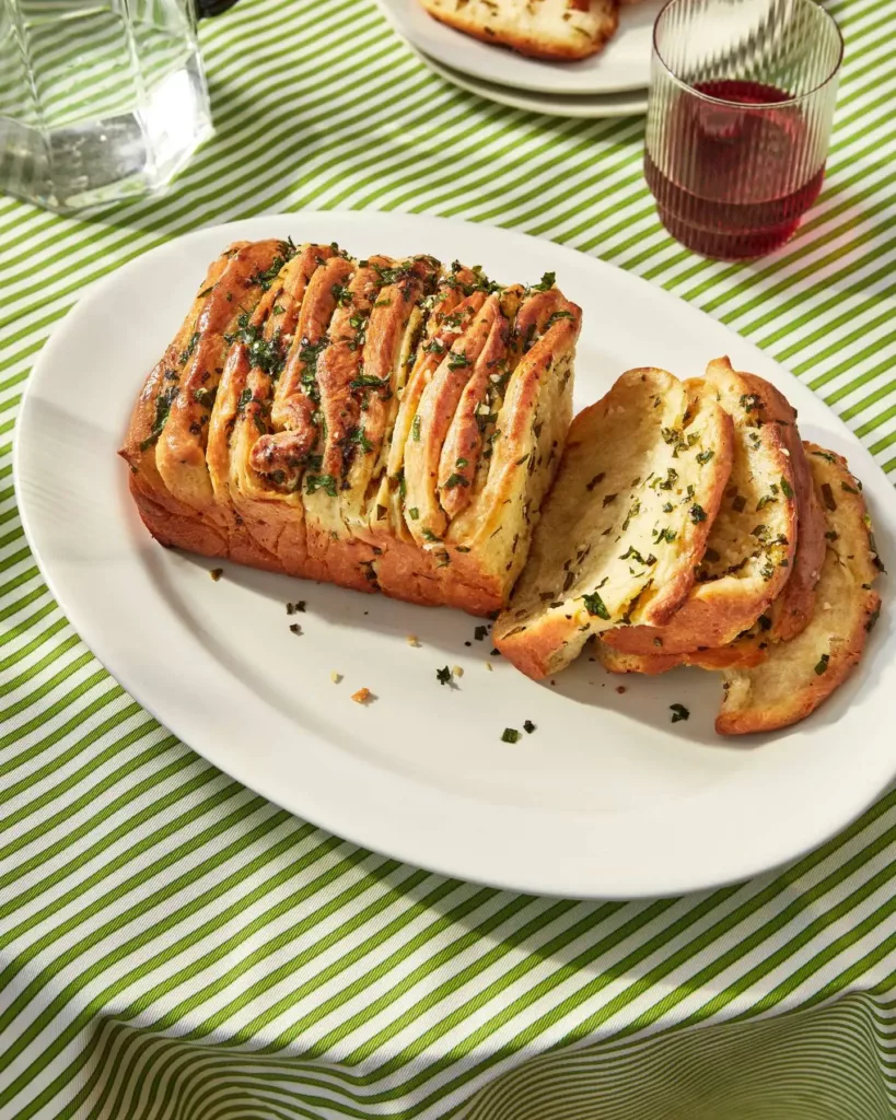 Pull-Apart Garlic Bread