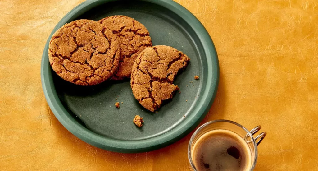 Chewy Ginger Cookies by Casa de Suna