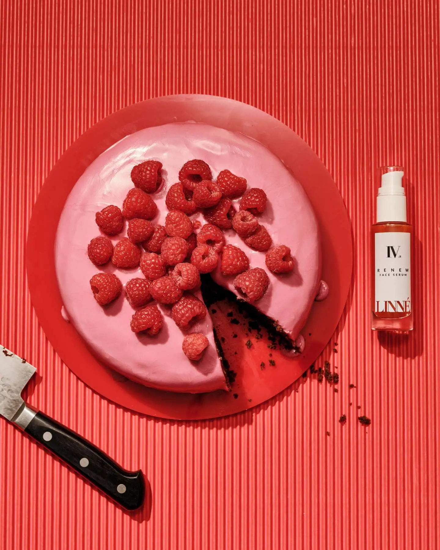 Plant-based Cacao Cake with Hibiscus Glaze by LINNÉ Botanical and Casa de Suna