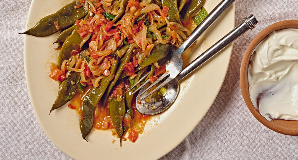 Slow-Cooked Green Beans with Tomatoes and Olive Oil recipe by Casa de Suna